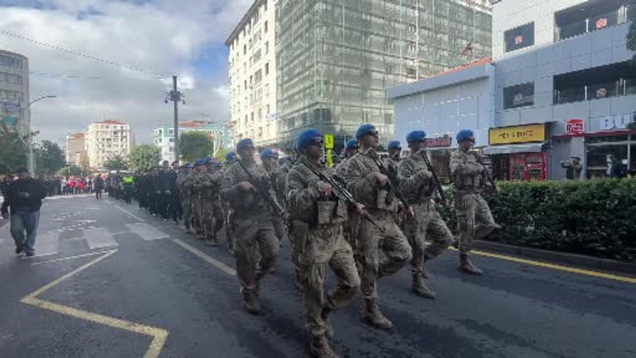 Çorum’da gaziler günü yürüyüşünde birlik ve saygı buluşması