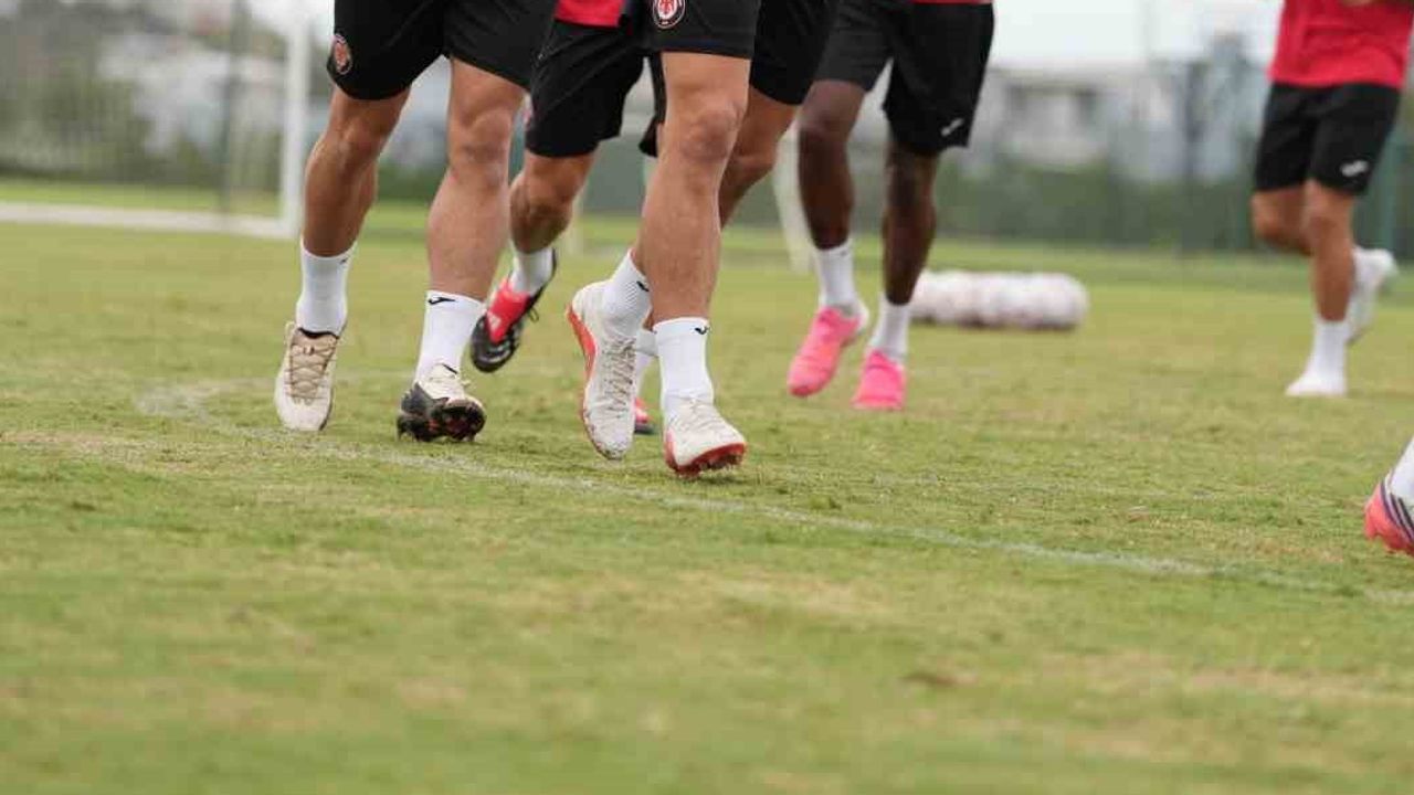 Çorum FK Antalya kampında çift antrenmanla tempoyu artırdı