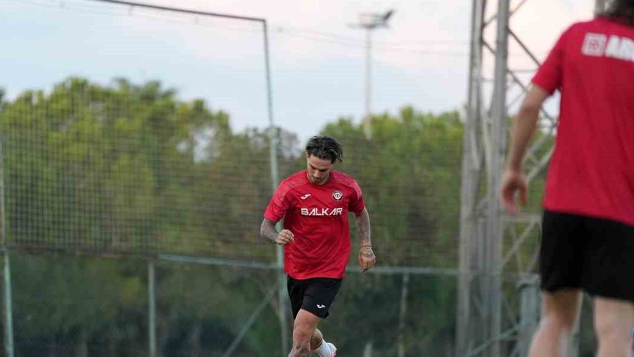 Çorum FK Antalya kampında tempoyu artırıyor