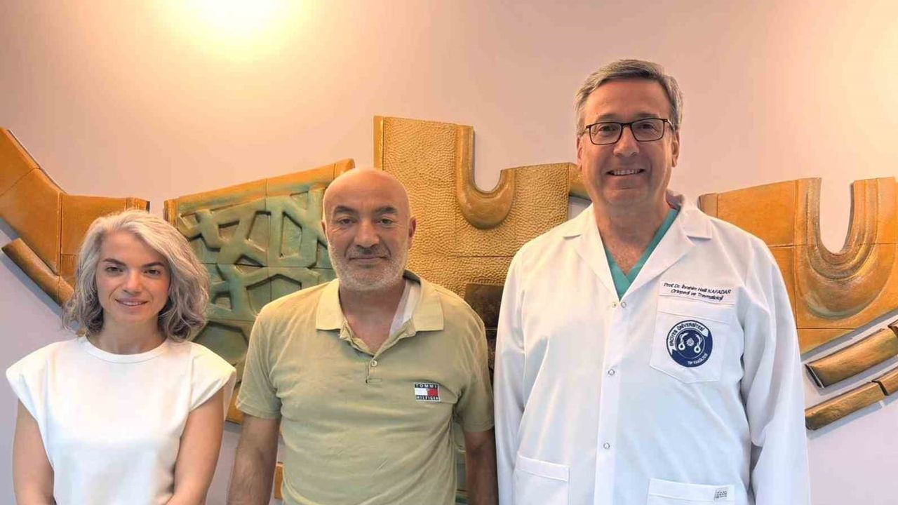 Çorumlu hasta erciyes'te çıkarılan tümör sonrası kendi dokusuyla onarıldı