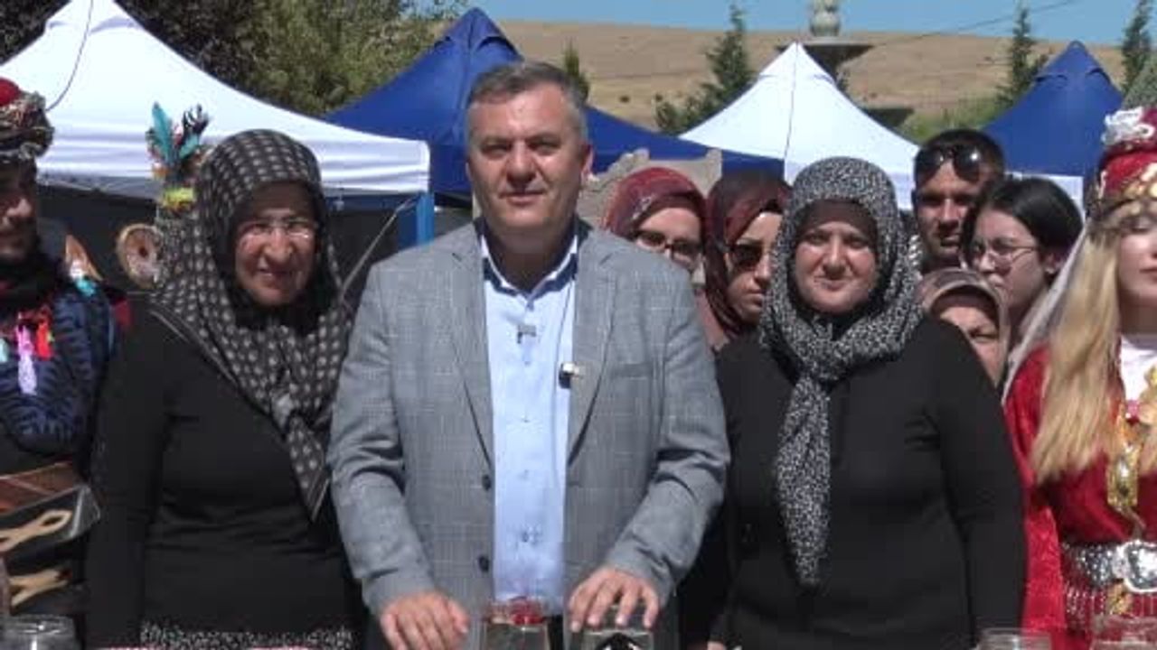 Çubuk'ta turşu festivali coşkusu başladı: yarışmalar ve misafirlerle renkli açılış