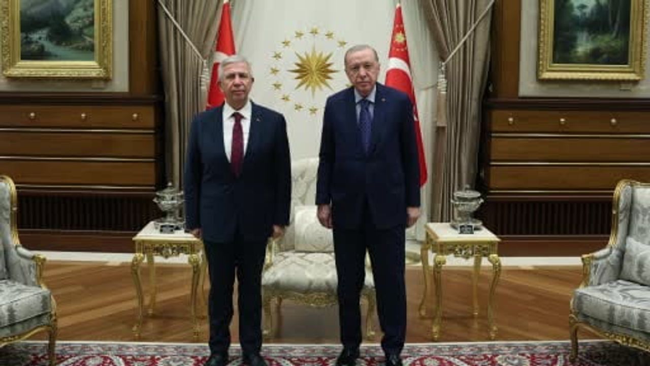 Cumhurbaşkanlığı'nda kameralardan uzakta: Erdoğan ve Yavaş görüştü