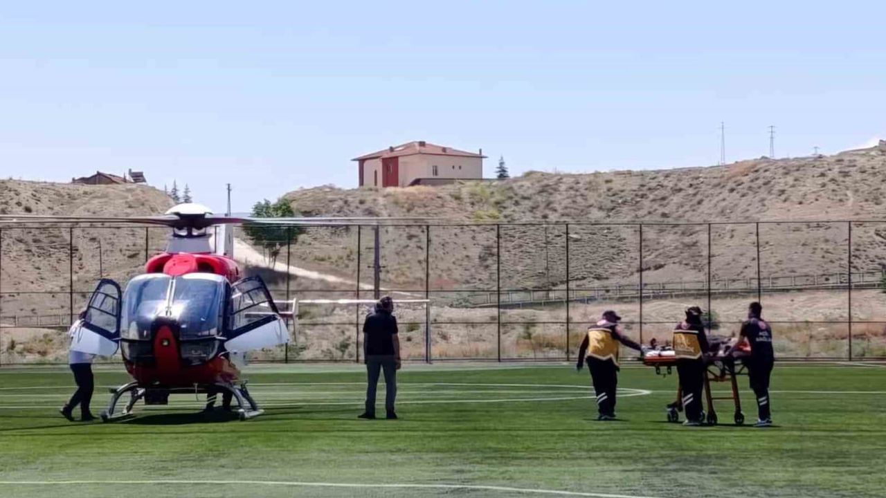 Damar rahatsızlığı olan 78 yaşındaki hasta hava ambulansıyla Malatya'ya nakledildi