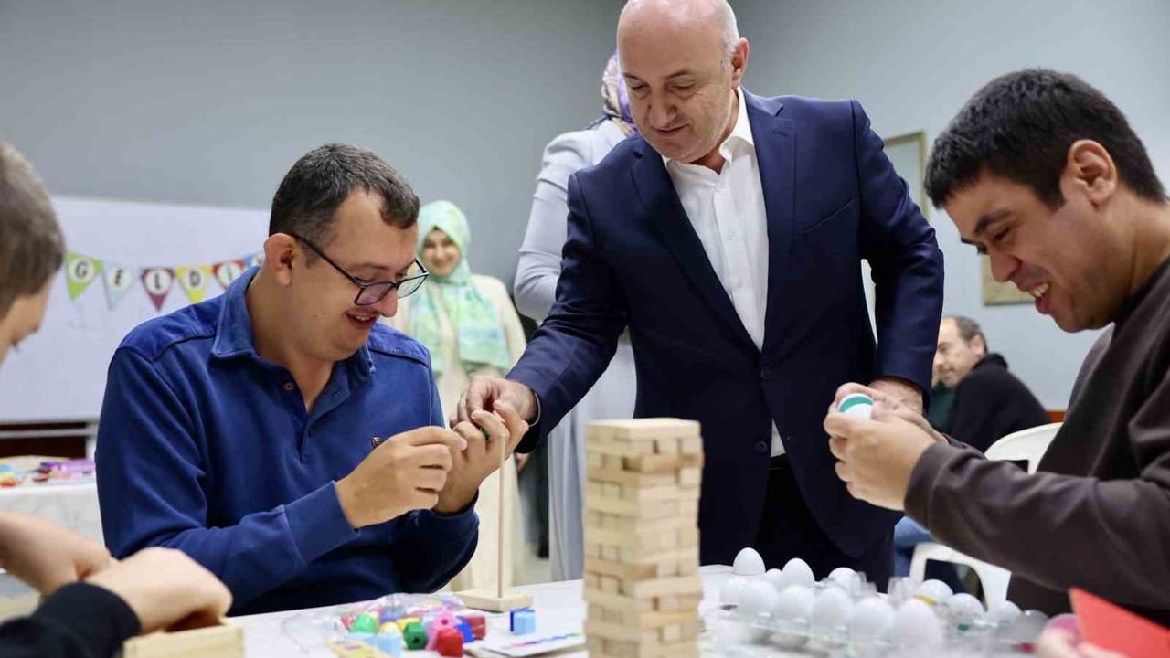 Darıca'da yetenekler atölyede hayatla buluşuyor