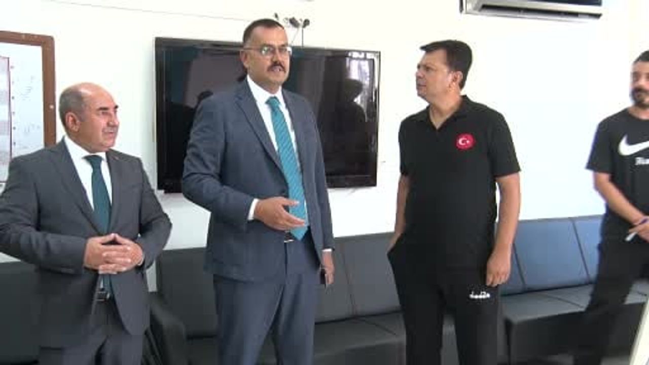 dartla rehabilitasyon: genç kızların başarıları başsavcı tarafından kutlandı