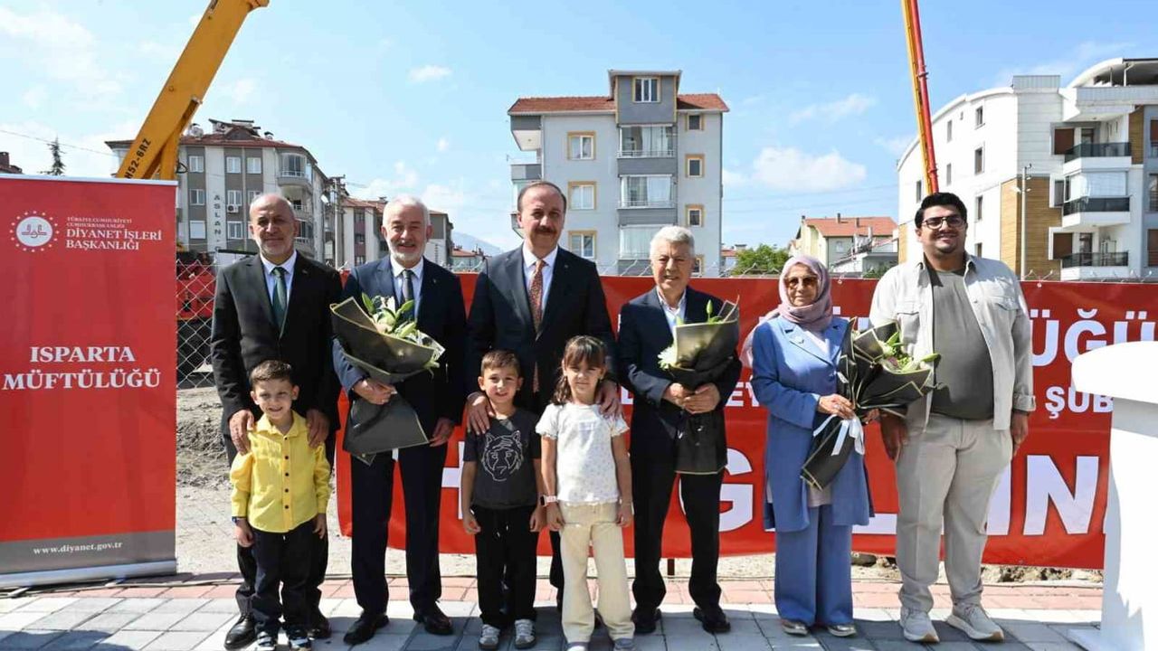 Davraz Mahallesi'nde Merve ve İbrahim Çelik 4-6 yaş Kur'an kursunun temeli atıldı