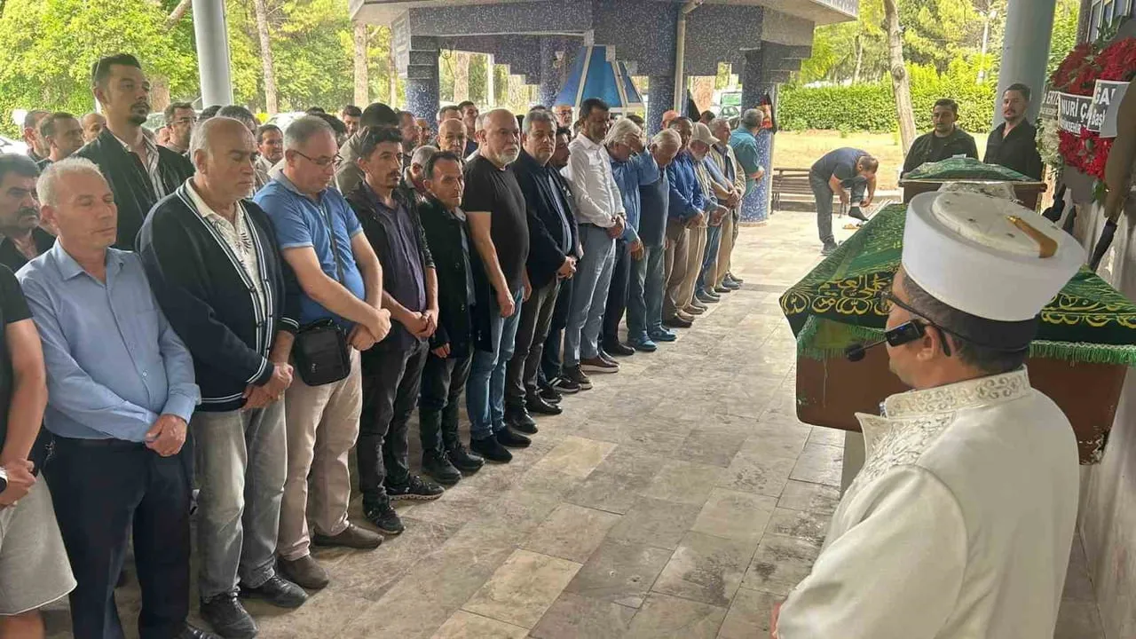 Denizli basını Mümtaz Dündar için son kez bir araya geldi