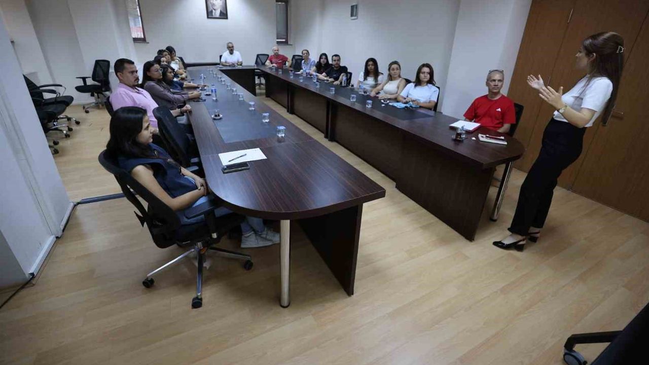Denizli büyükşehirde saha personeline iletişim eğitimiyle hizmet kalitesi güçlendiriliyor