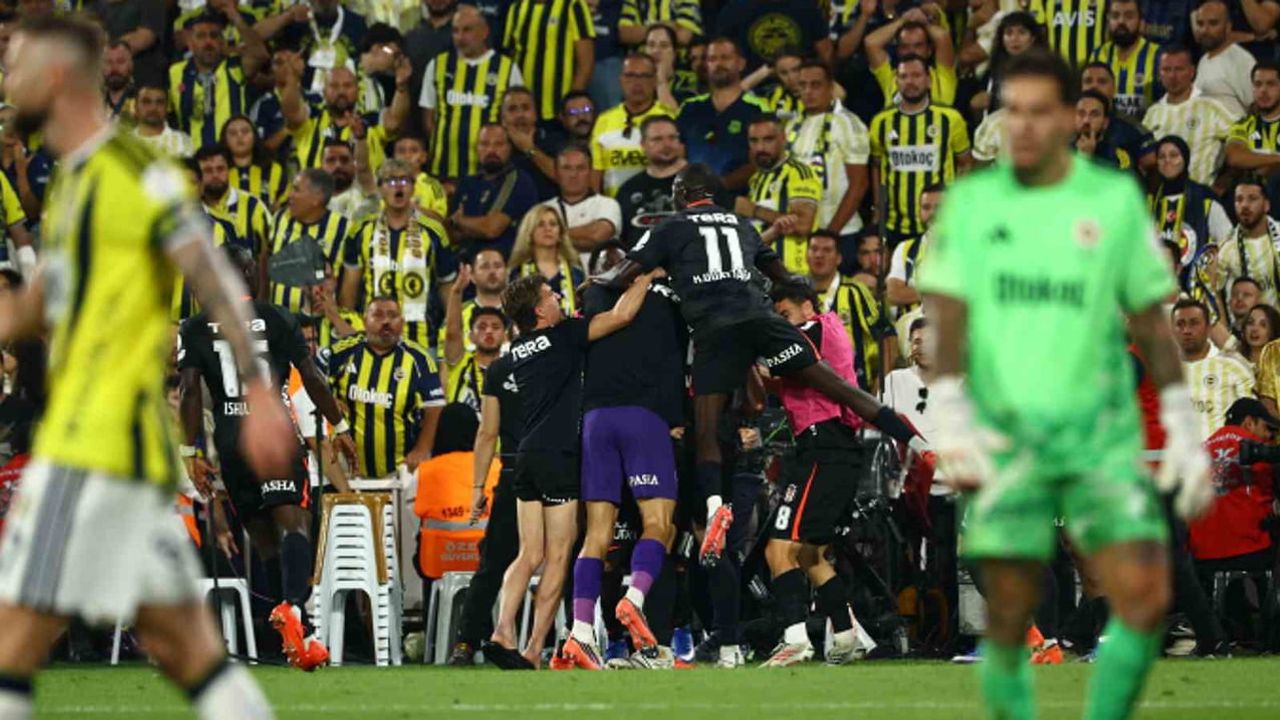Derbi zaferiyle yükselişte: Beşiktaş puanını 9'a çıkardı