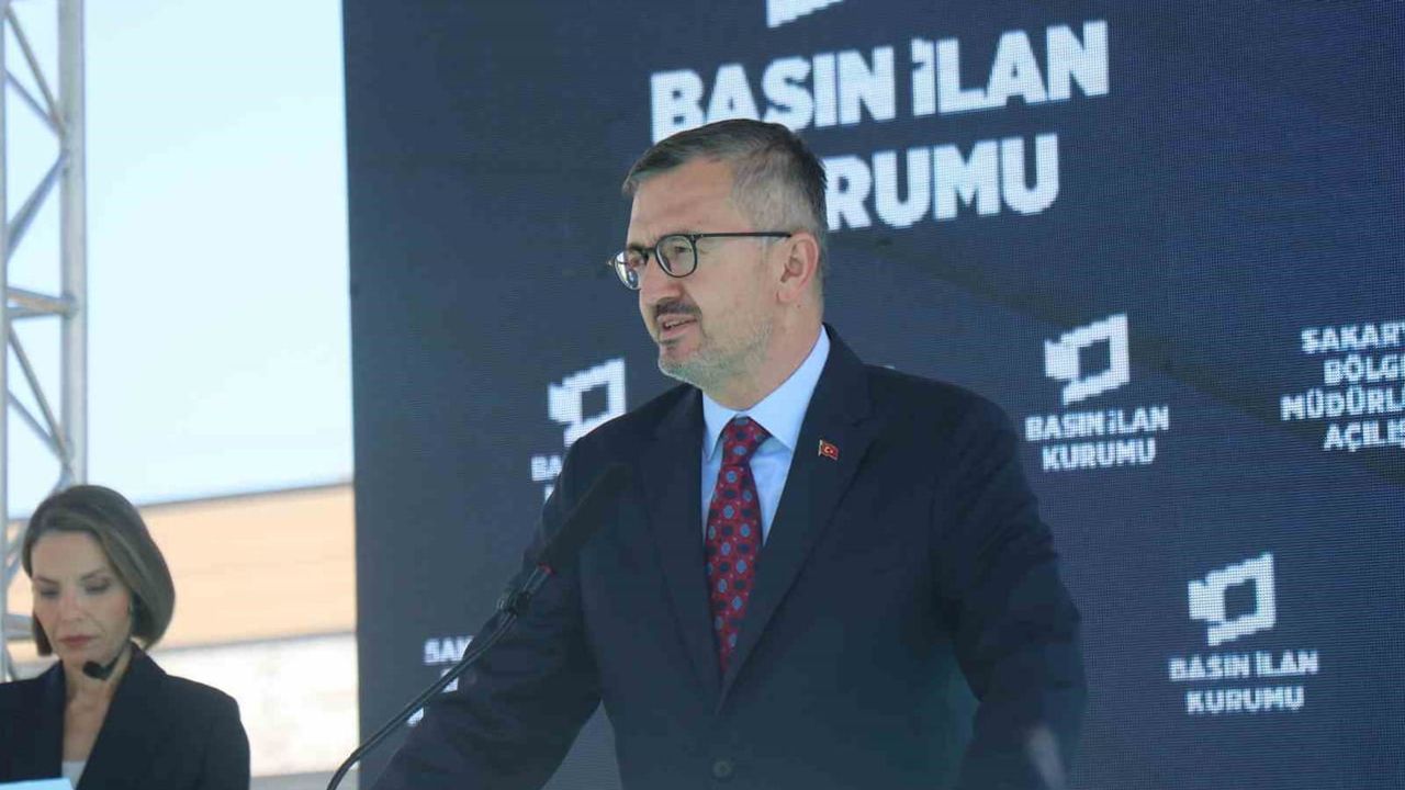 Dezenformasyon iletişim ekosistemini zayıflatıyor, yerel medyanın rolü kritik