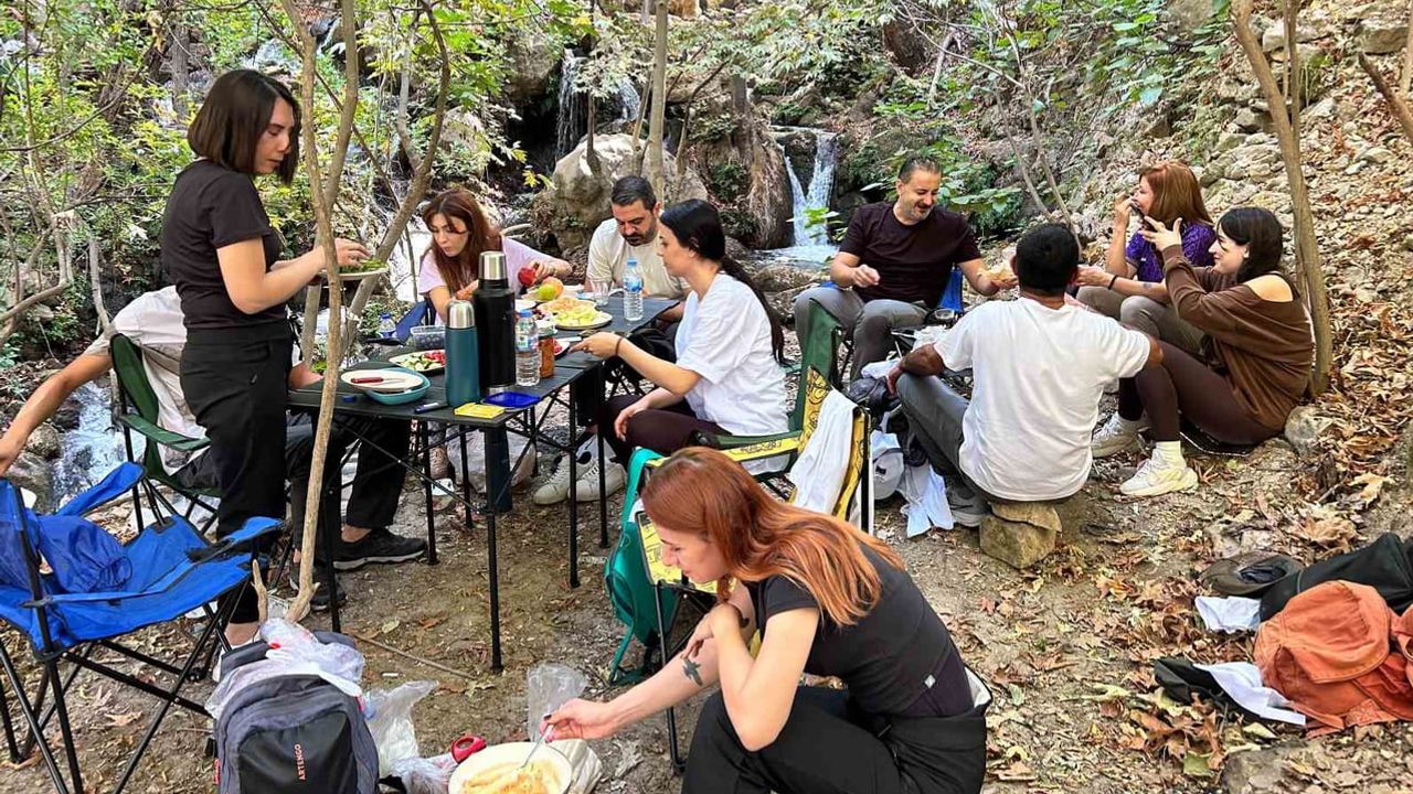 Dicle'de mahalle sakinleri çevre ve sağlıklı yaşam için buluştu
