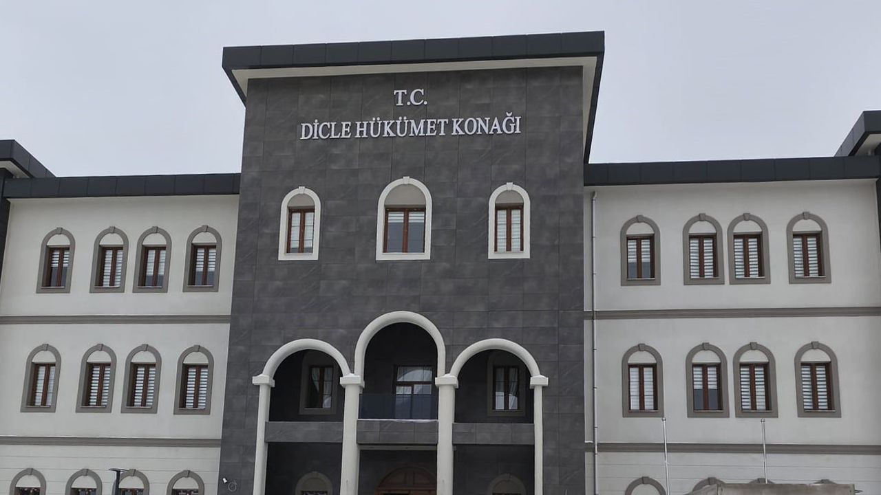 Dicle'de uyuşturucuya geçit yok: 8 ayda 5 bin 967 kök kenevir ve 9 kilo esrar ele geçirildi