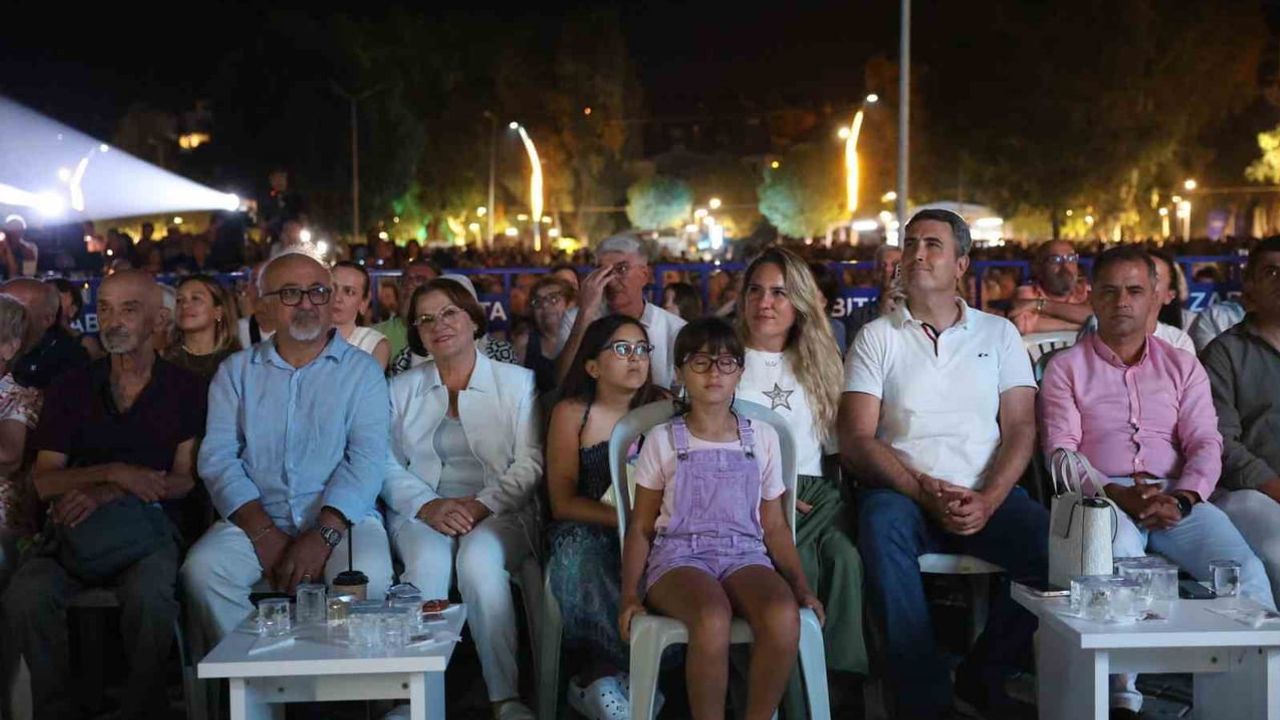 Didim'de 31 yıllık barış geleneği farklı dillerin ortak ezgisiyle sürdü