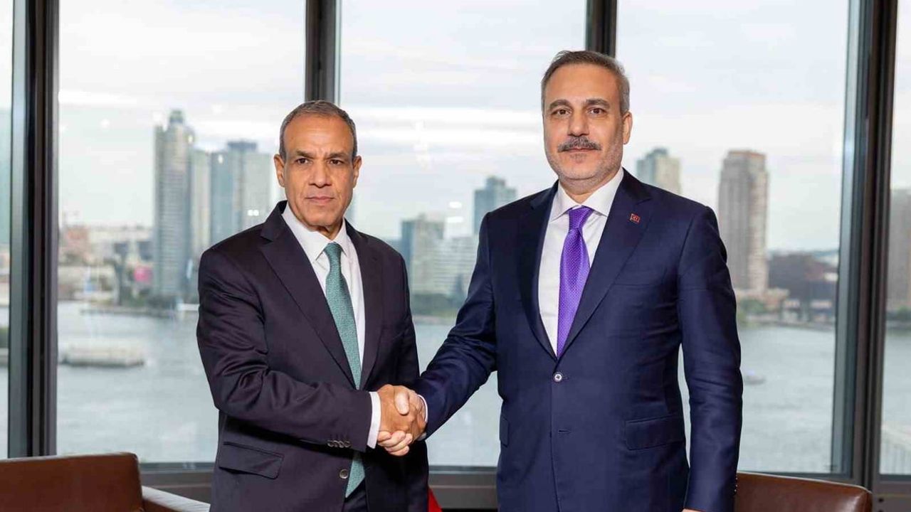 Diplomasi Türkevi'nde yoğunlaştı: Hakan Fidan ile Mısır Dışişleri Bakanı Badr Abdelatty buluştu