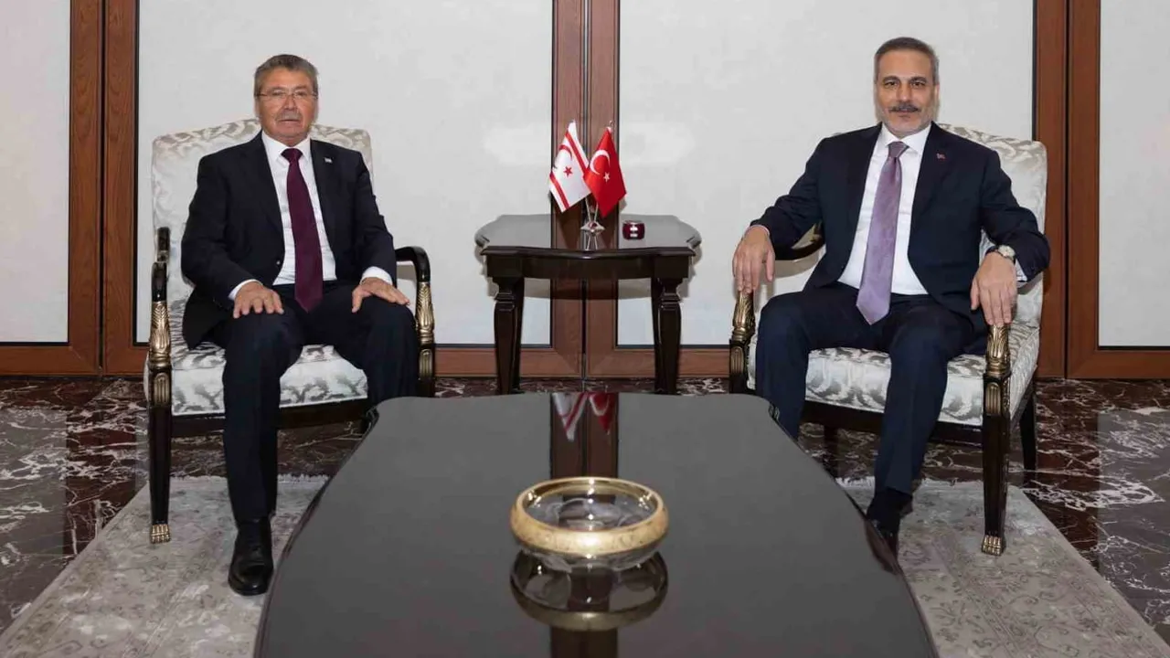 Dış temas: Fidan ile Üstel Ankara'da bir araya geldi
