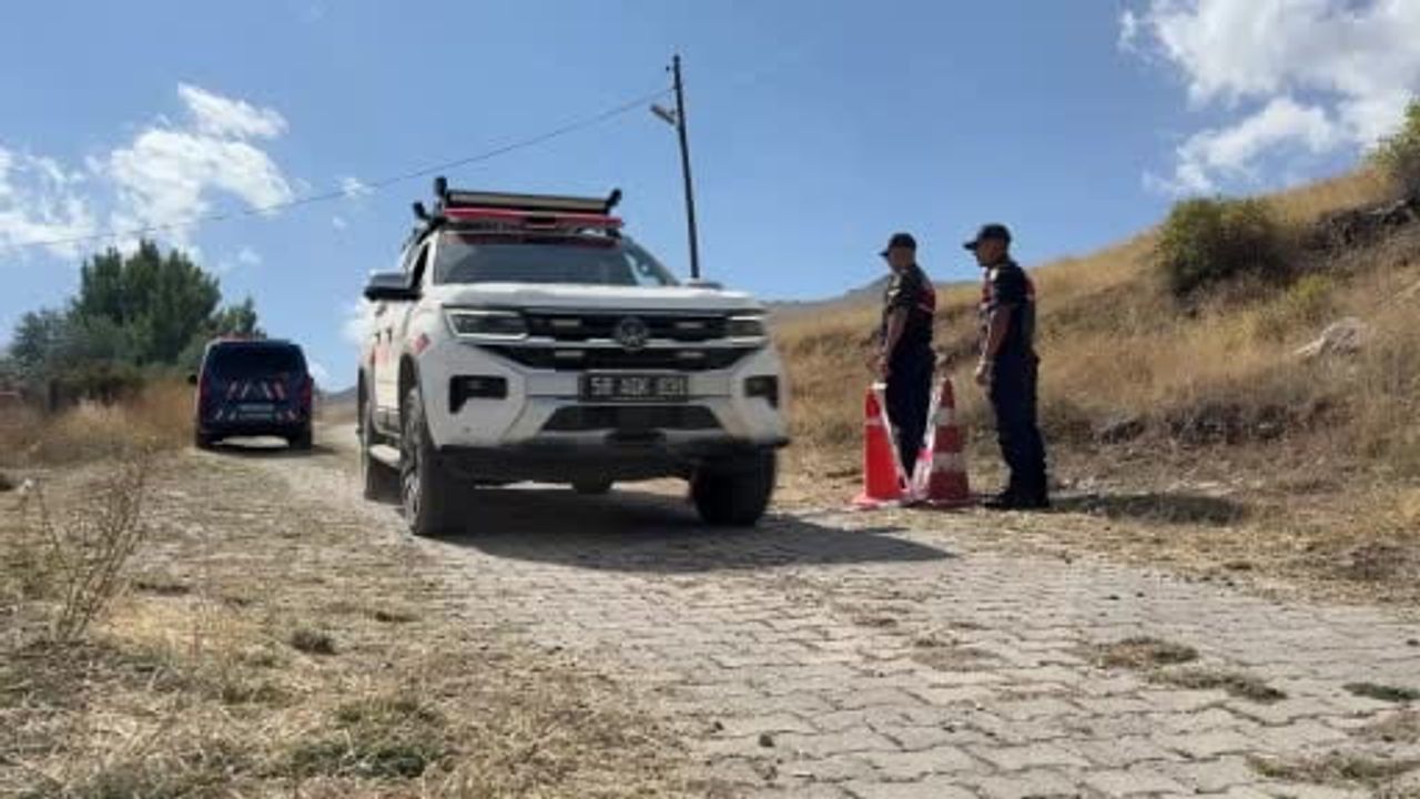 Divriği'de 11 aylık Büşra için sürdürülen aramalar sonuçsuz kaldı
