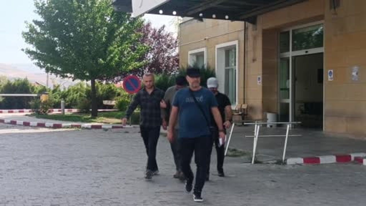 Divriği'de borç karşılığı verildiği iddia edilen bebek soruşturmasında gözaltı