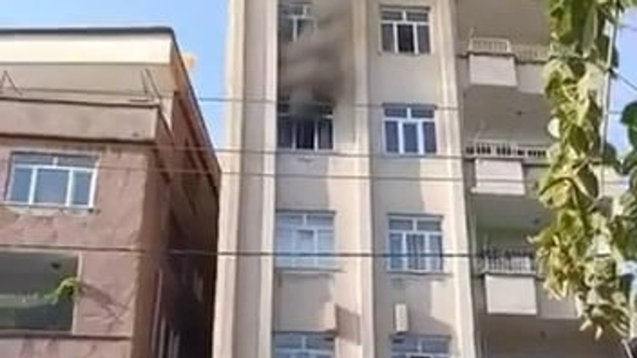 Diyarbakır'da Bağlar ilçesinde ev yangını: daire kullanılamaz hale geldi