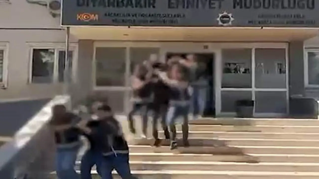 Diyarbakır'da Daltonlar yapılanmasına operasyon: sekiz kişi tutuklandı