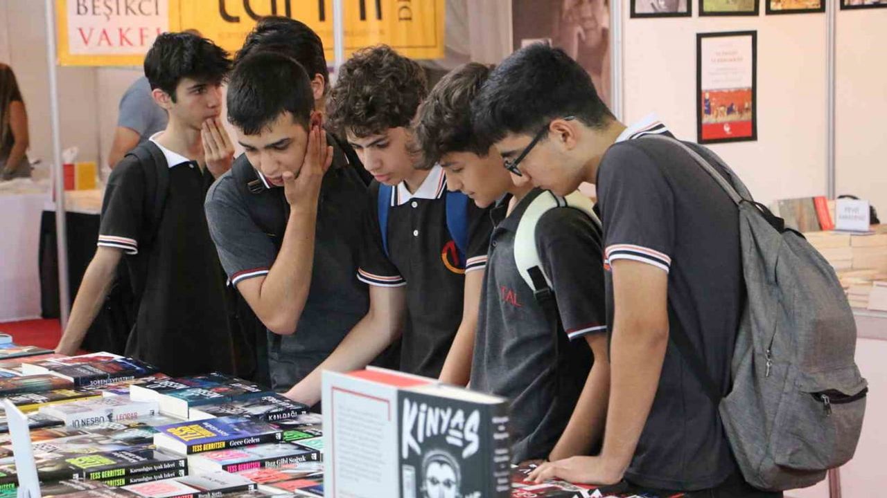 Diyarbakır’da dokuz gün kültür: 125 yayınevi ve yüzlerce yazar fuarda