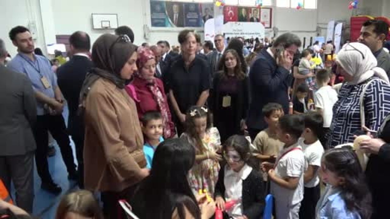 Diyarbakır'da maarifin kalbinde oyun, aile ve çocuk günü hayat buldu