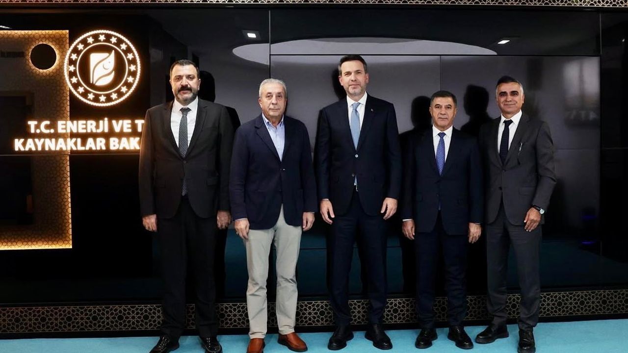 Diyarbakır'ın enerji öncelikleri Alparslan Bayraktar ile masaya yatırıldı