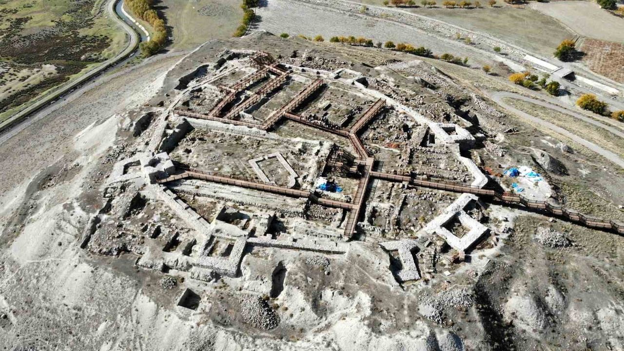 Doğu Anadolu'nun saklı antik kentleri