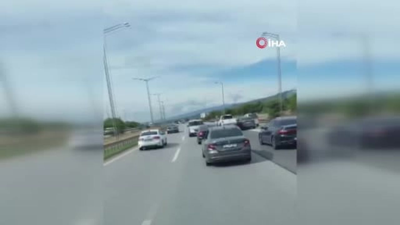 Düğün konvoyu otoyolda sonlandı: 8 sürücüye trafik cezası