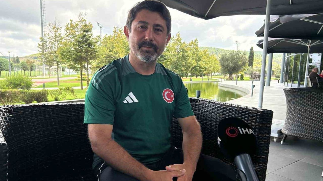 Dünya şampiyonluğunu yeniden Türkiye'ye getirecek takım kuruyoruz