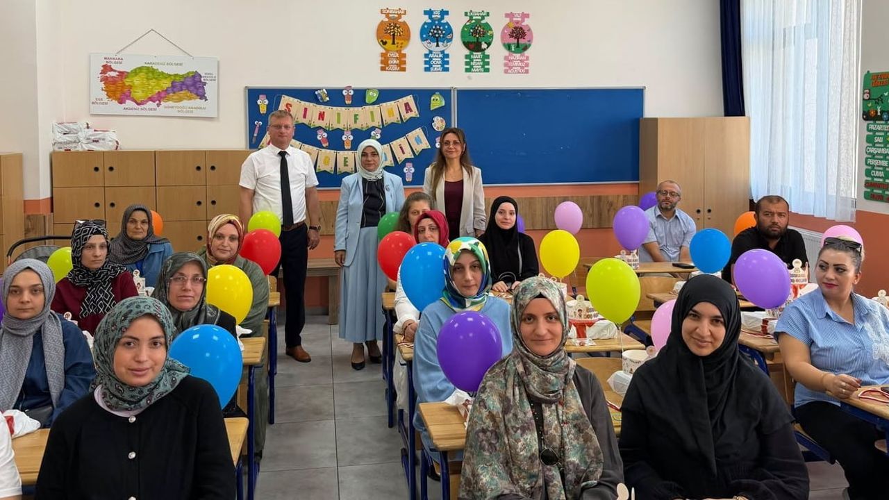 Düzce'de 'Ailemle Okul Yolu' ile ilkokullarda uyum haftası başladı