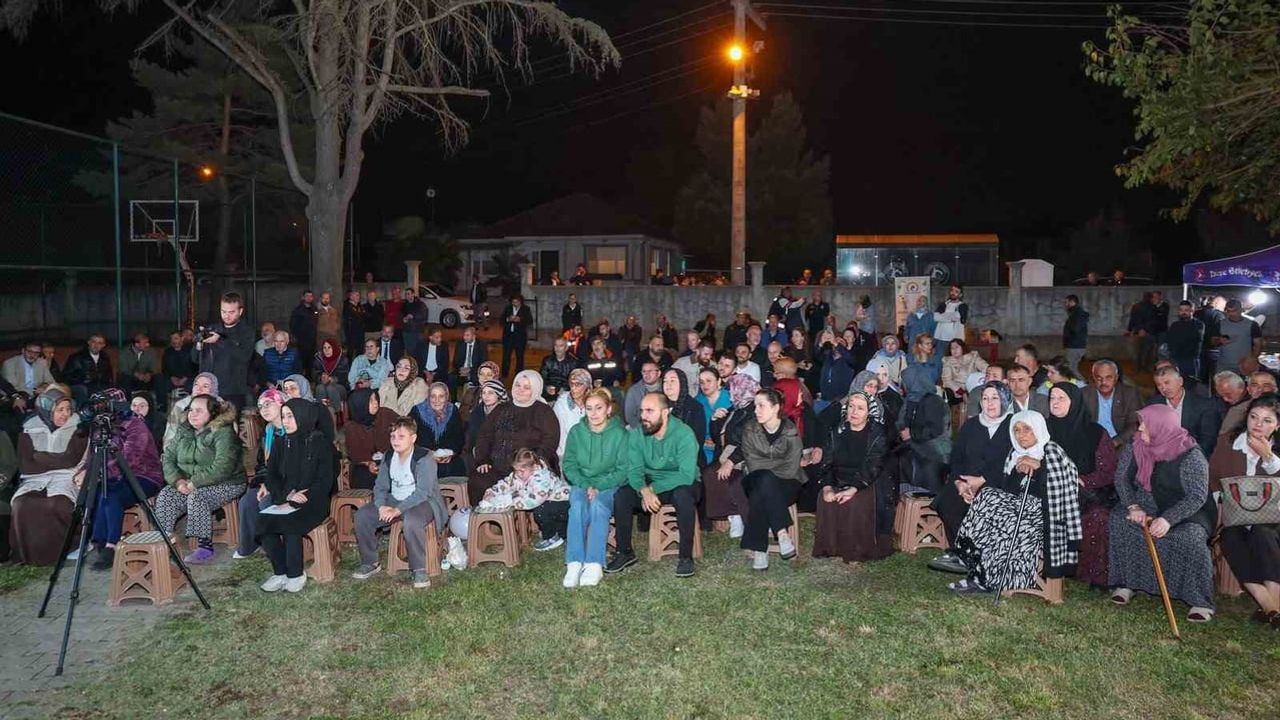 Düzce'de asfalt tartışmasına yanıt: Özlü, 'işimiz siyaset değil hizmet'