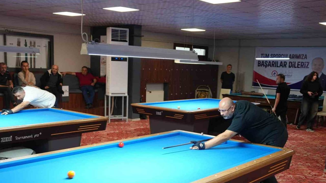 Düzce’de masalar arasında rekabet: 3 bant Longoni Cup Türkiye şampiyonası başladı