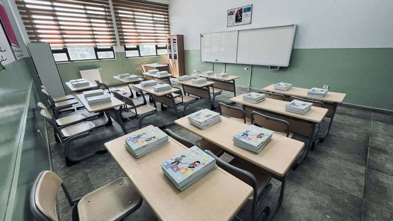 Düzce’de okulların sıralarına 1 milyon 118 bin 605 ücretsiz ders kitabı girdi