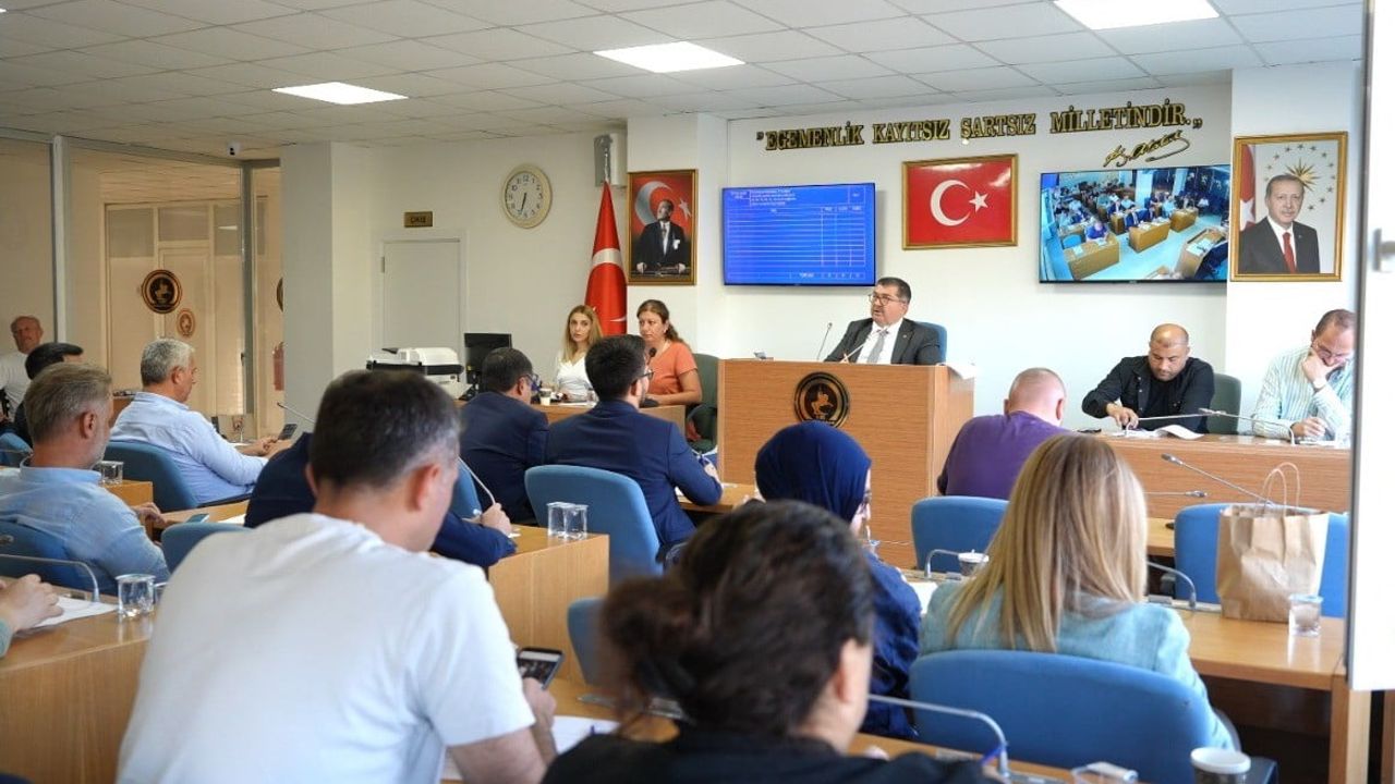 Düzce meclisi 30 maddeyi görüştü, sağlık ve imar talepleri komisyonlara sevk edildi