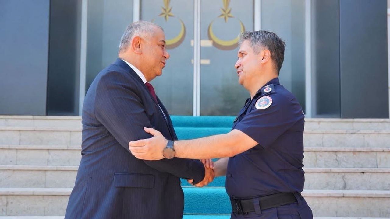 Düzce sanayi heyetinden jandarma komutanına hayırlı olsun ziyareti