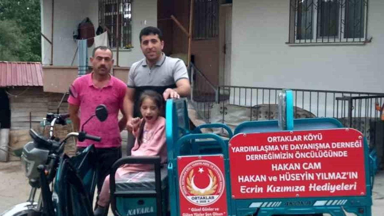 Ecrin'e ulaşım desteği: üç tekerlekli elektrikli araç teslim edildi
