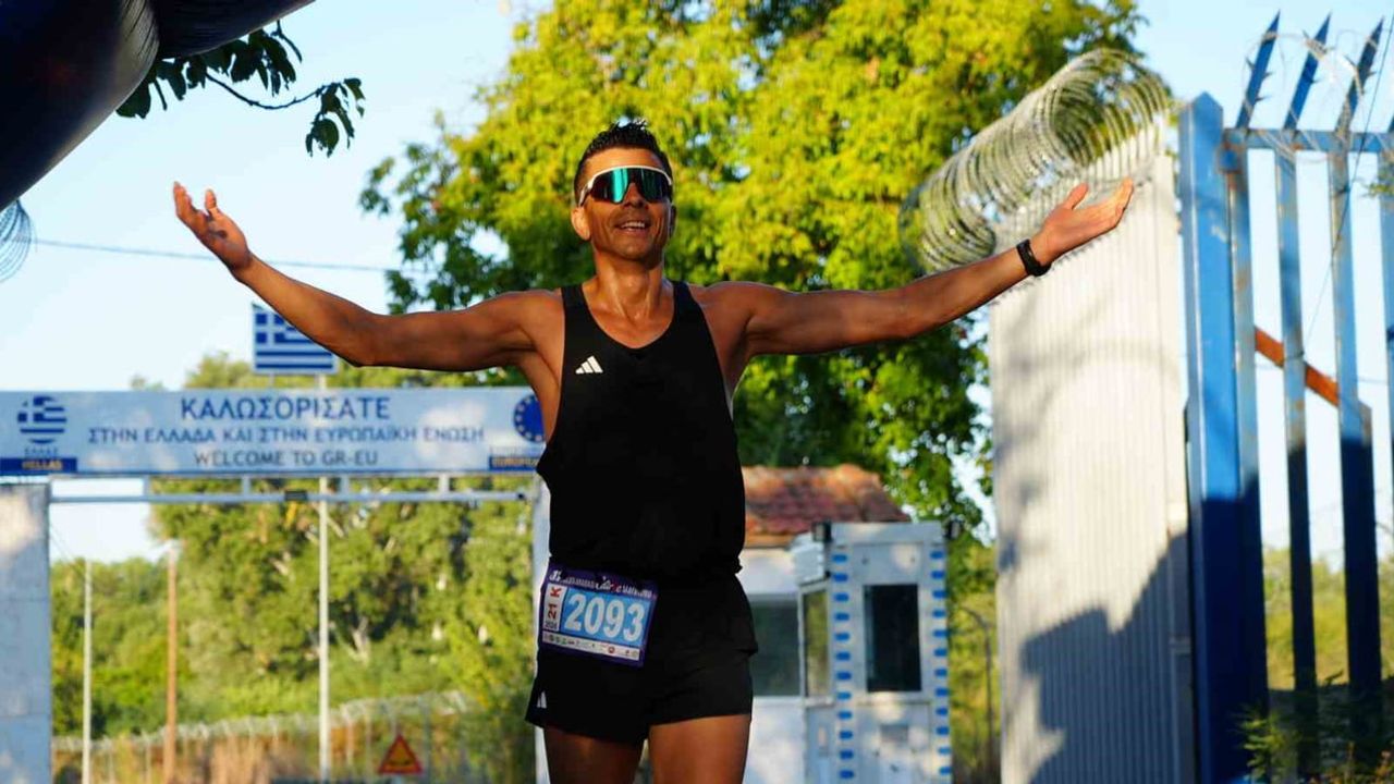 Edirne'de 1071 sporcuyla Selimiye Meydanı'ndan başlayan renkli maraton
