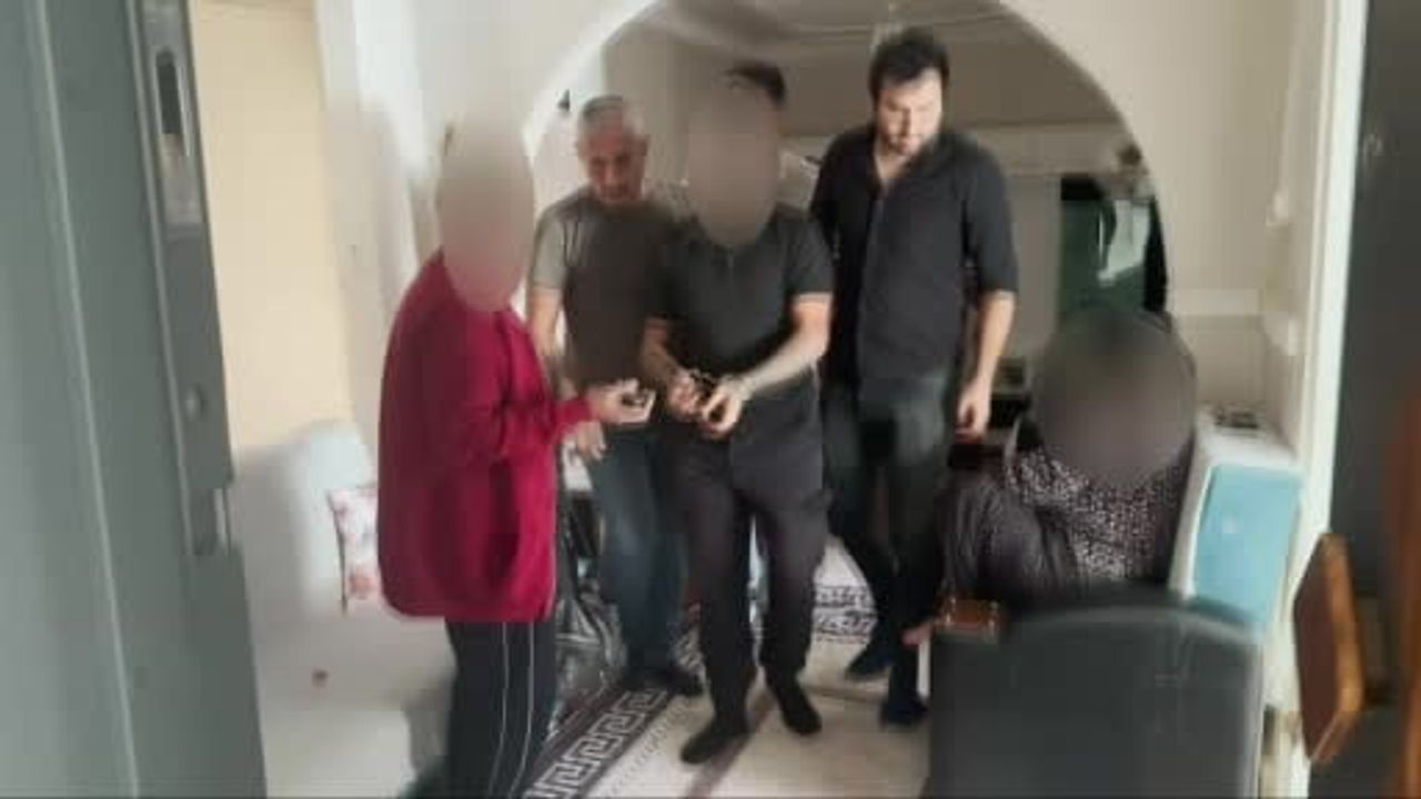 Edirne'de aranan anne ve oğlu emniyetin takibiyle yakalandı