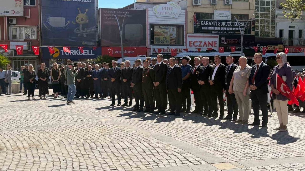 Edremit'te gaziler günü törenlerle anıldı