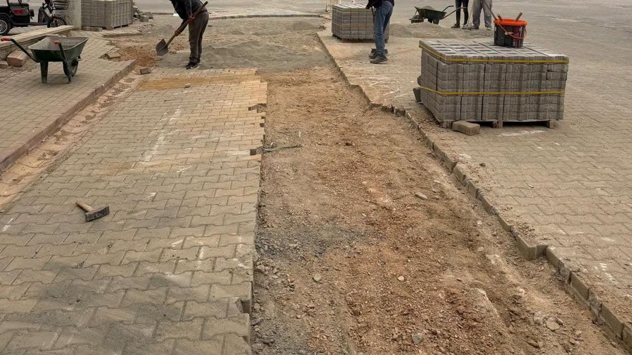 Edremit'te Kadıköy yollarında yenileme çalışmaları hız kazandı