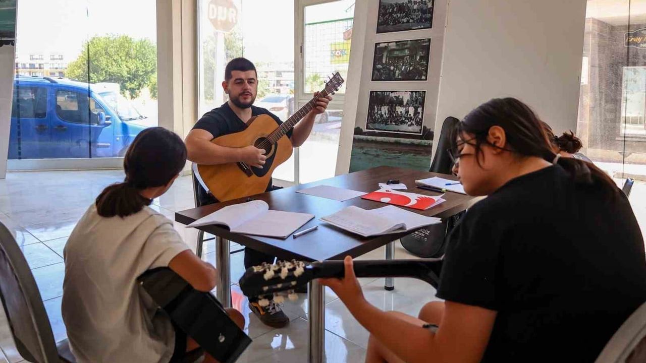 Efeler'de yeni nesil müzik akademisi geliyor