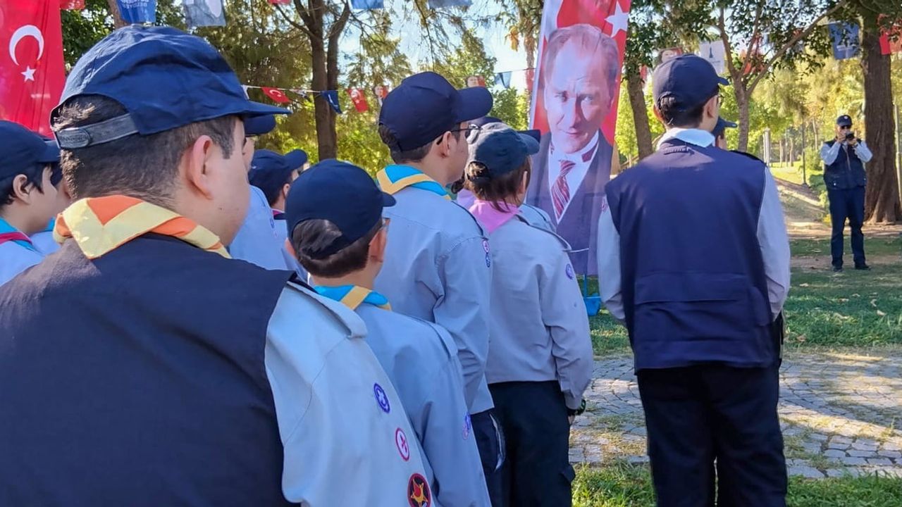 Efelerli izcilerle gençlik sahada: kamp ateşi ilk görevinde