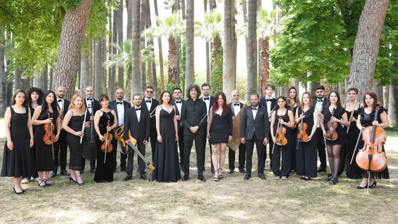 Efes'te Smyrna Ensemble İzmir'in çok sesli mirasını modern tınılarla sahneleyecek