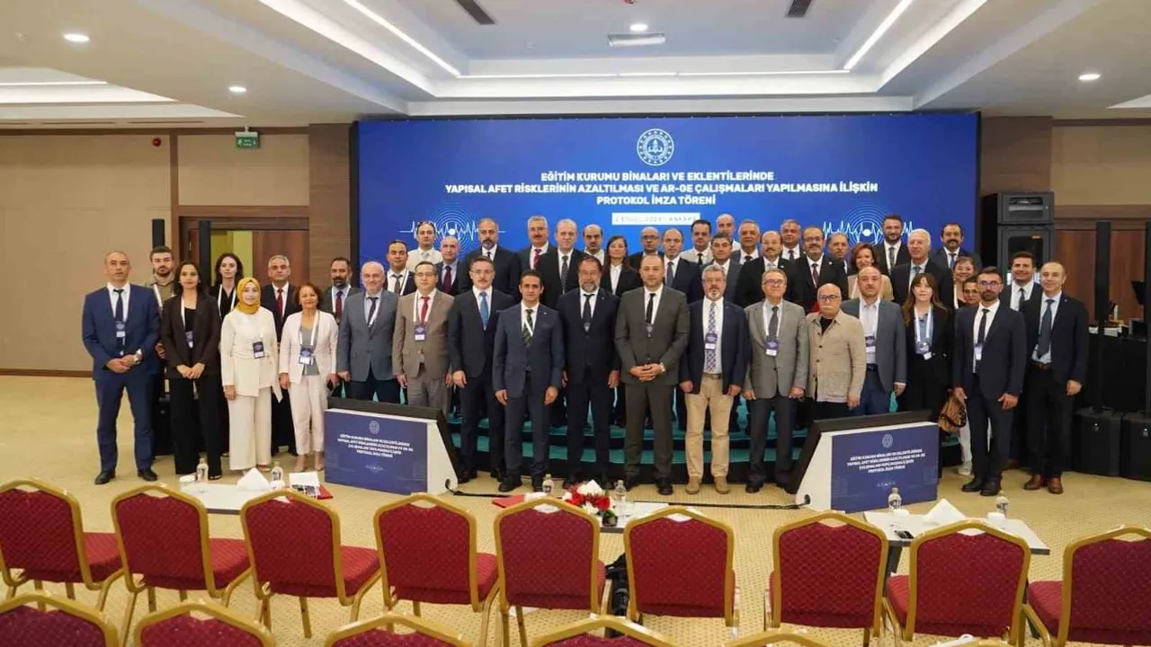 Eğitim binalarında depreme dayanıklılık için üniversitelerle yeni protokol