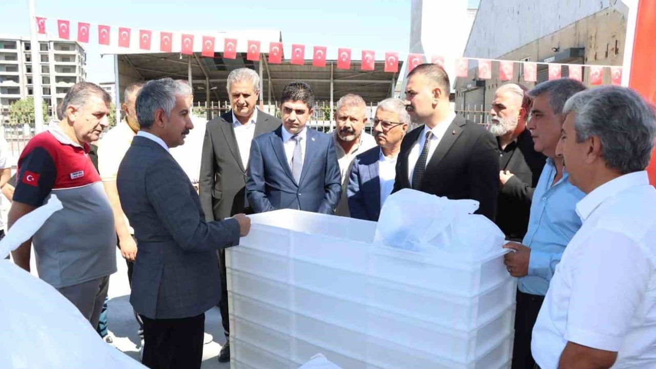 Ekmek üretiminde hijyen atılımı: Adıyaman fırınlarına ortak ekipman desteği