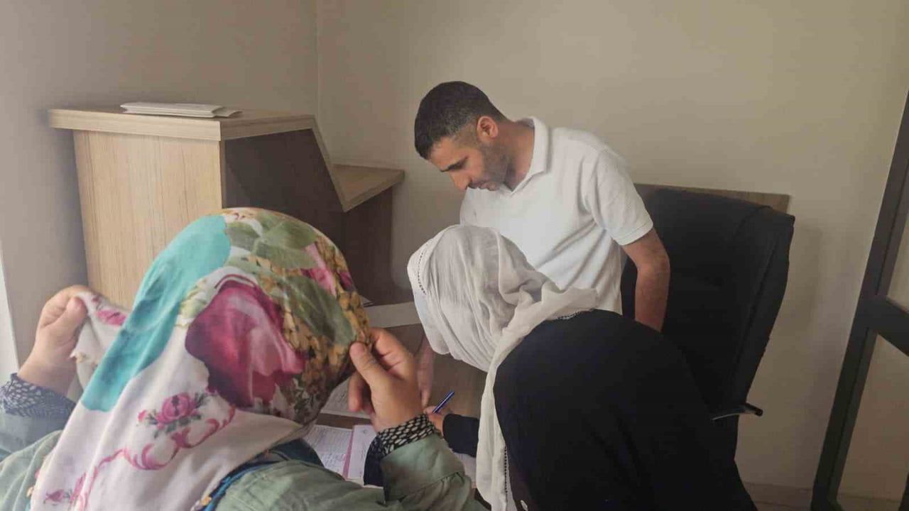 Elazığ'da cuma çıkışı denetimi: bir saatte 600 lira toplayanlar işlem gördü