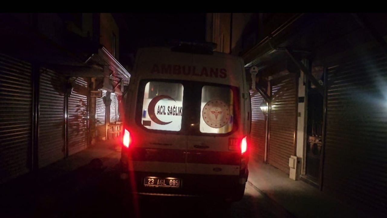 Elazığ'da Sarayatik Mahallesi'nde tartışma bıçaklı kavgaya dönüştü