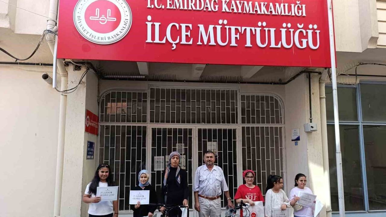 Emirdağ'da camiler arası yarışmada başarı bisiklet ve para ödülleriyle taçlandı