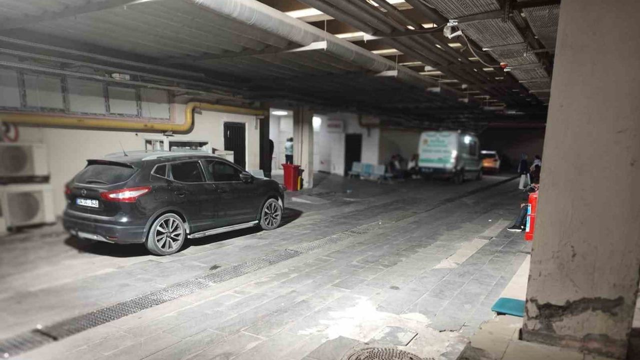 Epilepsi iddiası: Kozluk'ta 16 yaşındaki çocuk 8'inci kattan düşerek hayatını kaybetti