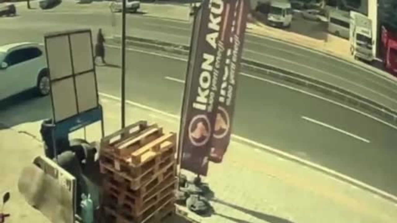 Erdemli’de hastane kavşağında tanker çarpması can aldı